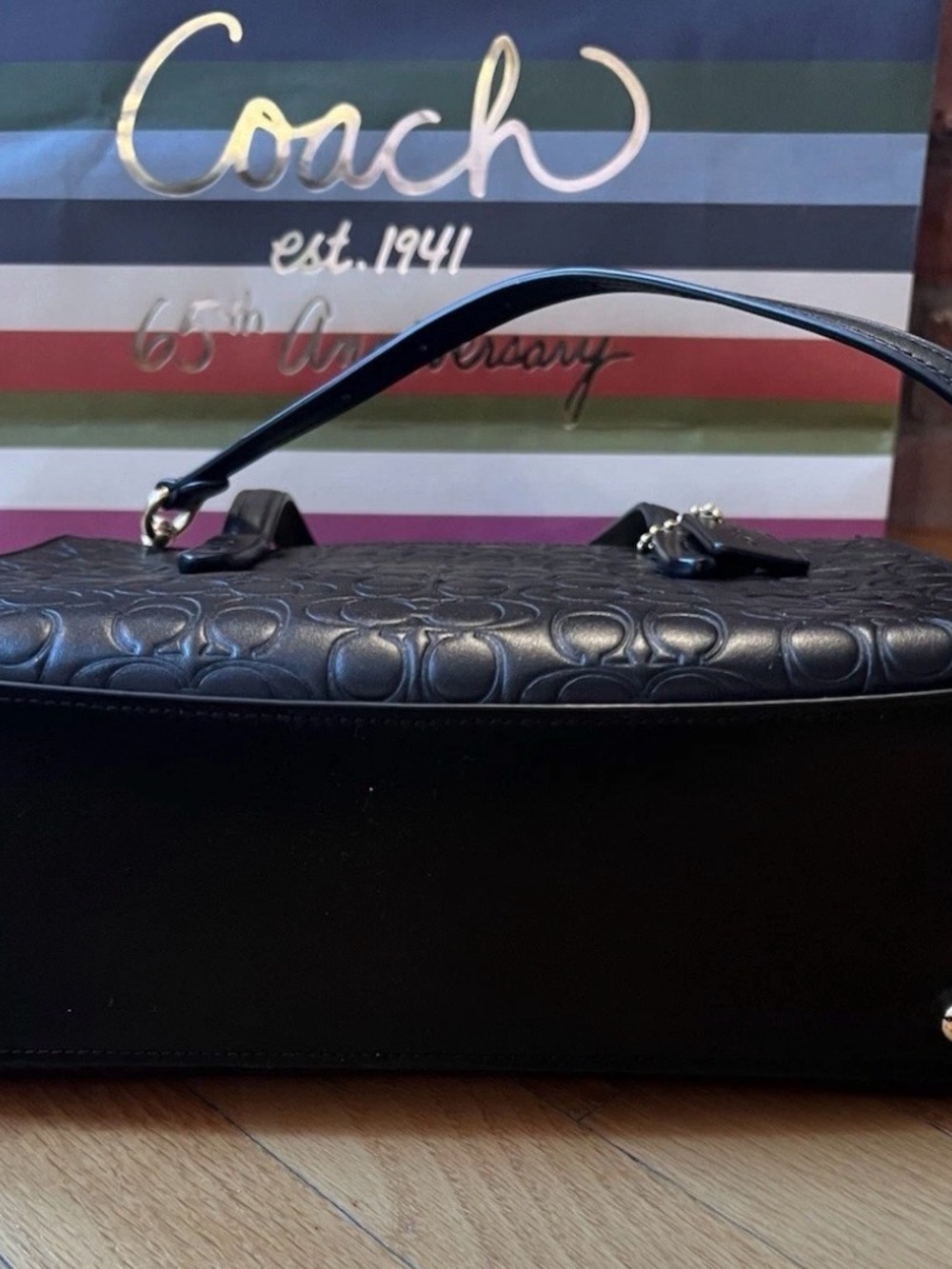 Coach Charlie Carryall 28 Signature Embossed Black Leather Handbag/Crossbody - Picture 4 of 14